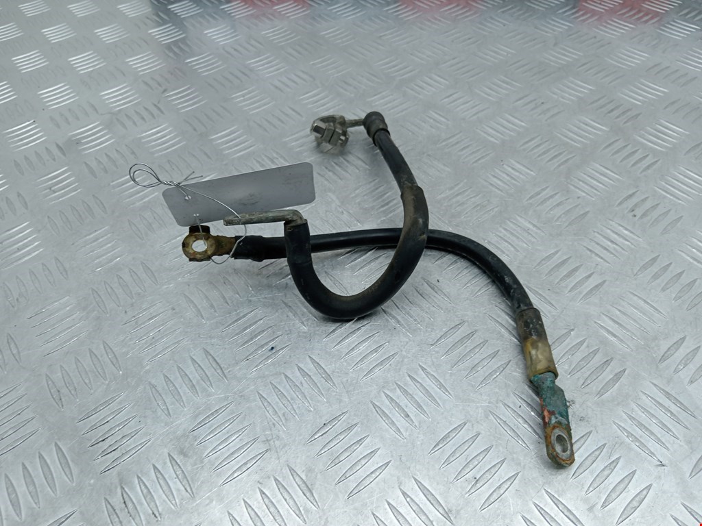 Клемма аккумулятора (минус) - VOLKSWAGEN Passat CC 2008-2017