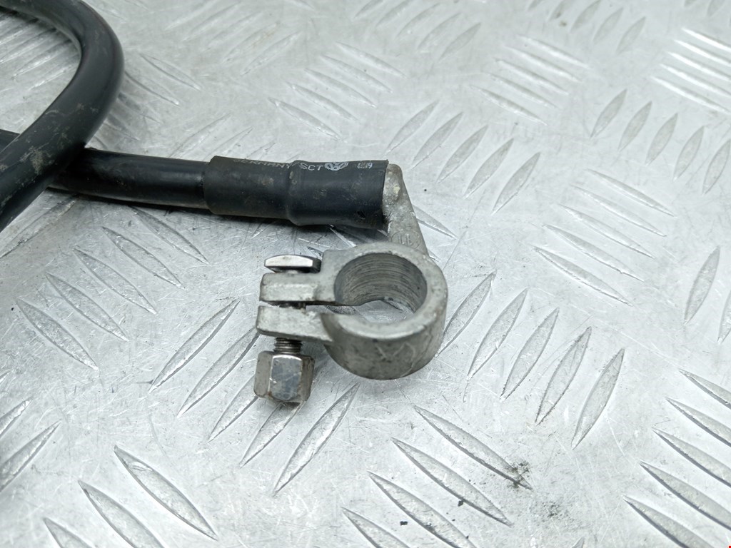 Клемма аккумулятора (минус) - VOLKSWAGEN Passat CC 2008-2017