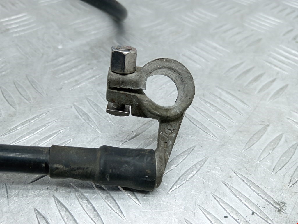 Клемма аккумулятора (минус) - VOLKSWAGEN Passat CC 2008-2017