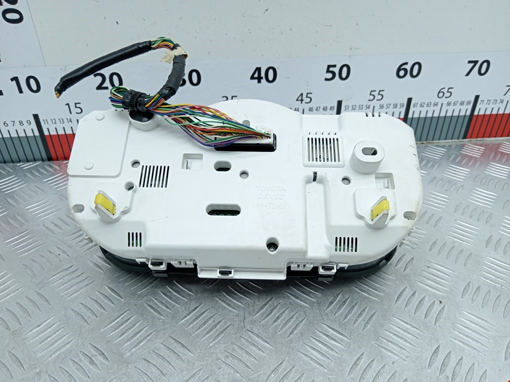 Панель приборов (щиток) TOYOTA RAV 4 XA30 2006-2012