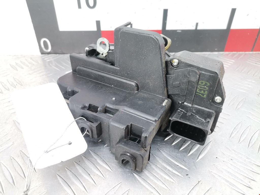 Замок двери передней правой OPEL Antara 2006-2015