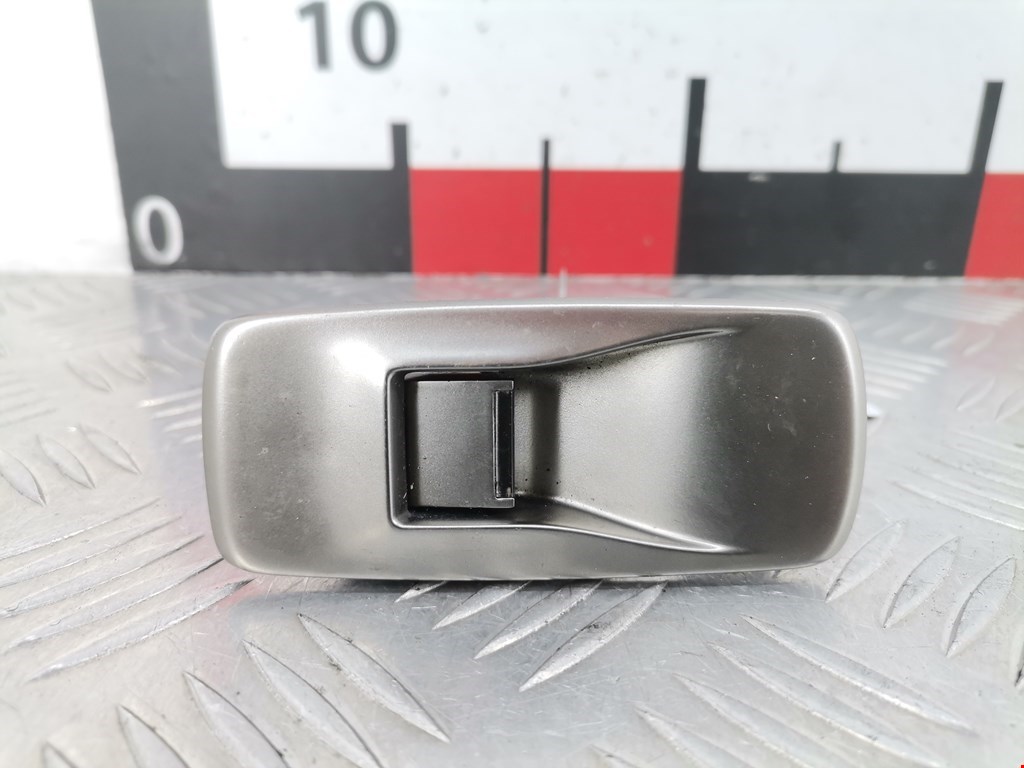 Кнопка стеклоподъемника JAGUAR XF X250 2007-2015