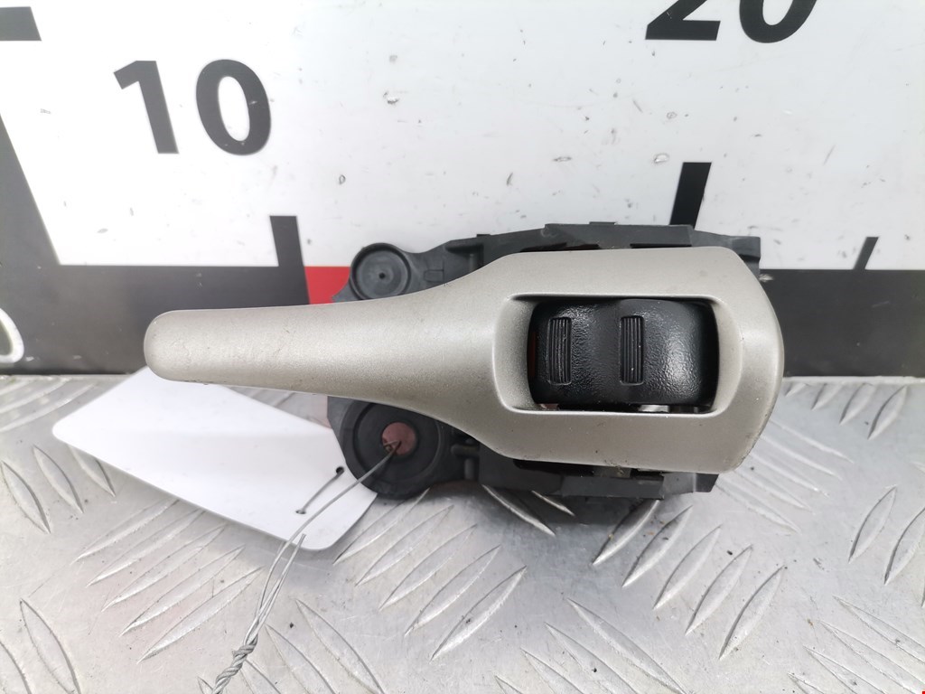 Ручка дверная передняя внутренняя правая TOYOTA Auris E150 2006-2012