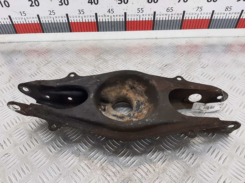 Рычаг задней подвески Mercedes C-Class (W204) (2006-2015)