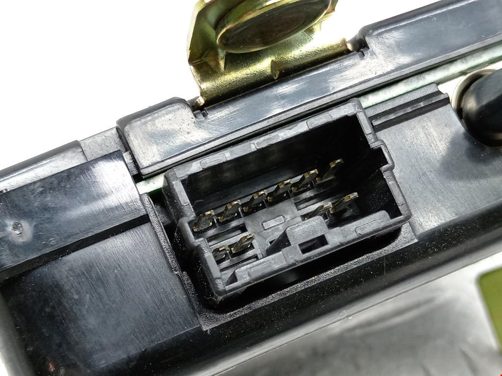 Блок управления центральным замком HYUNDAI Terracan 2001-2006