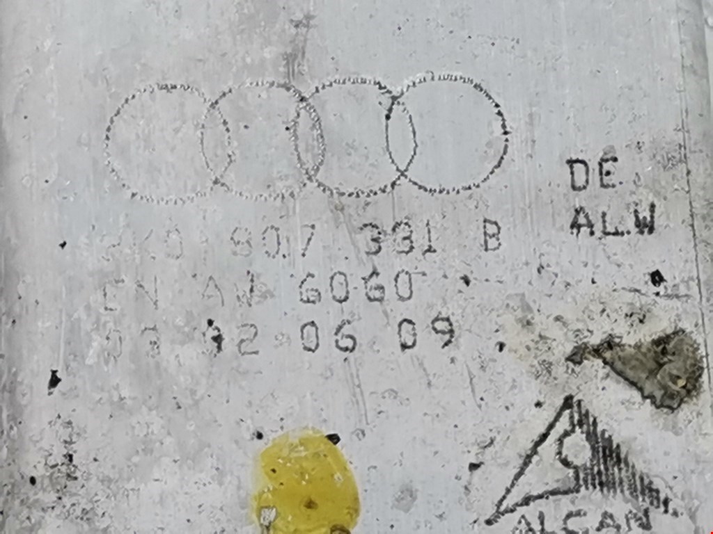 Усилитель заднего бампера (задний) AUDI A4 B8 2007-2015