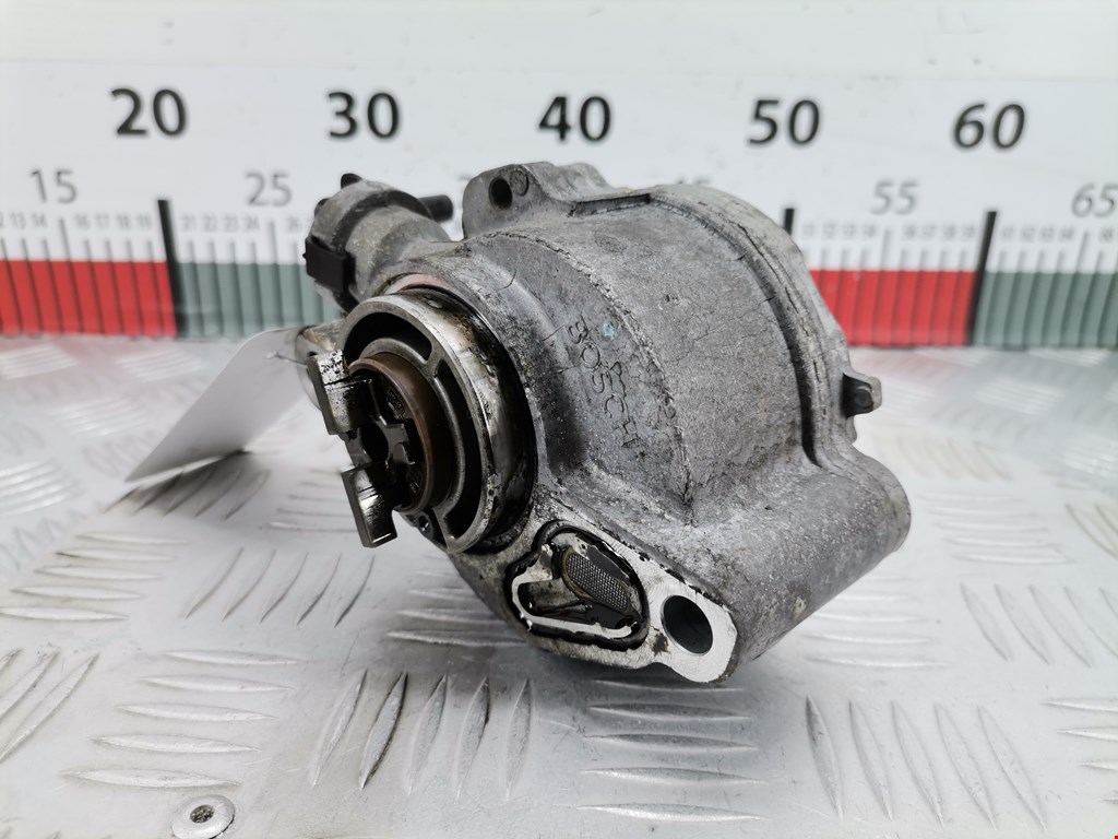 Насос вакуумный Peugeot 308 (2007-2015)