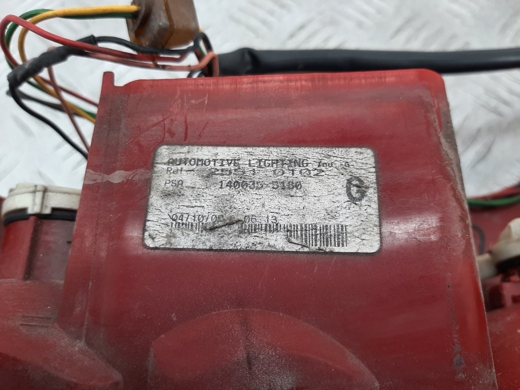 Фонарь задний левый PEUGEOT 807 2002-2014