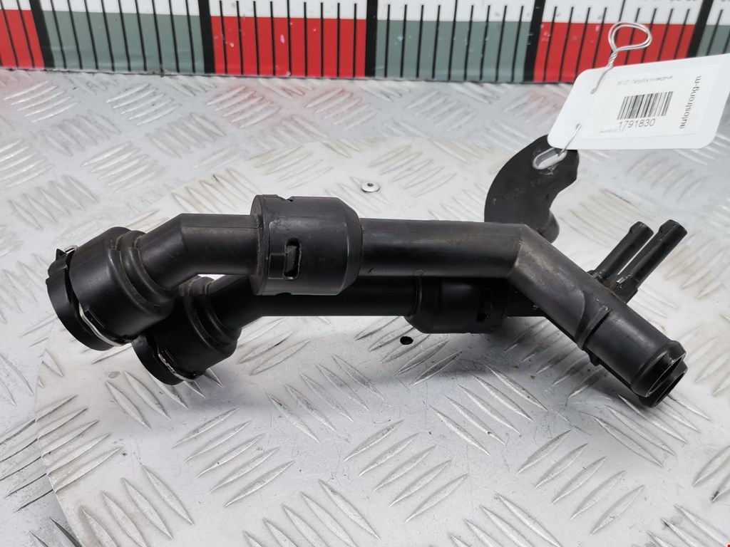 Патрубок AUDI A5 2007-2016