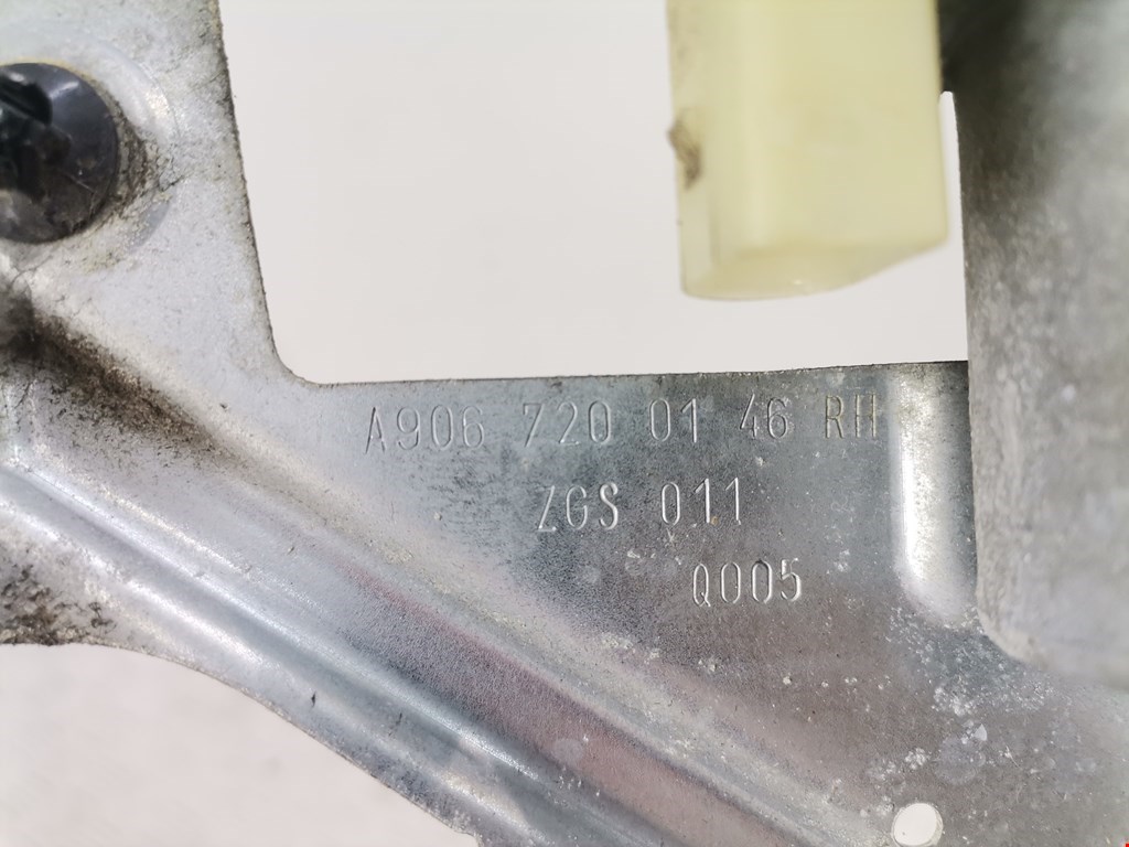 Стеклоподъемник передний правый MERCEDES-BENZ Sprinter 906 2006-2018