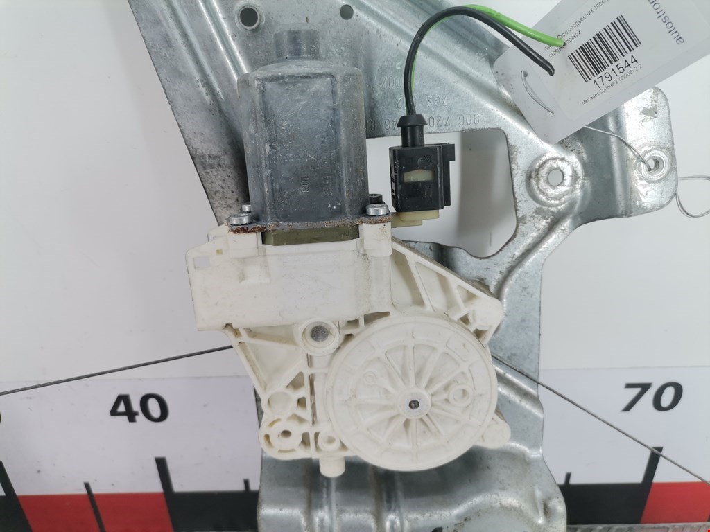 Стеклоподъемник передний правый MERCEDES-BENZ Sprinter 906 2006-2018