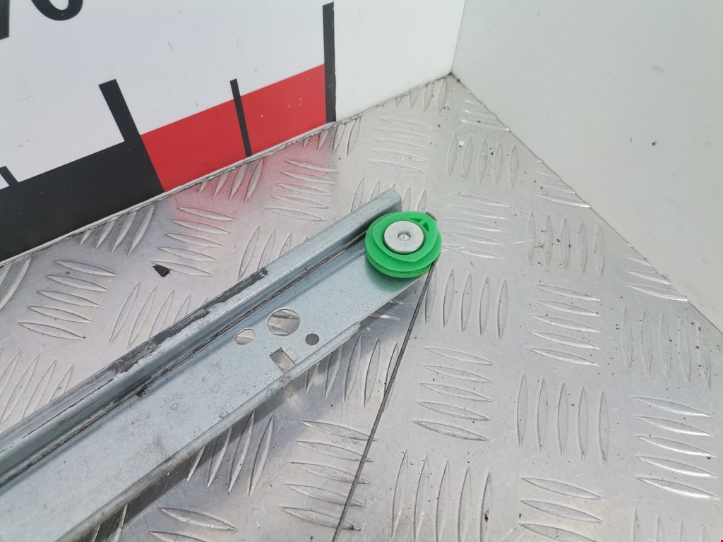 Стеклоподъемник передний правый MERCEDES-BENZ Sprinter 906 2006-2018