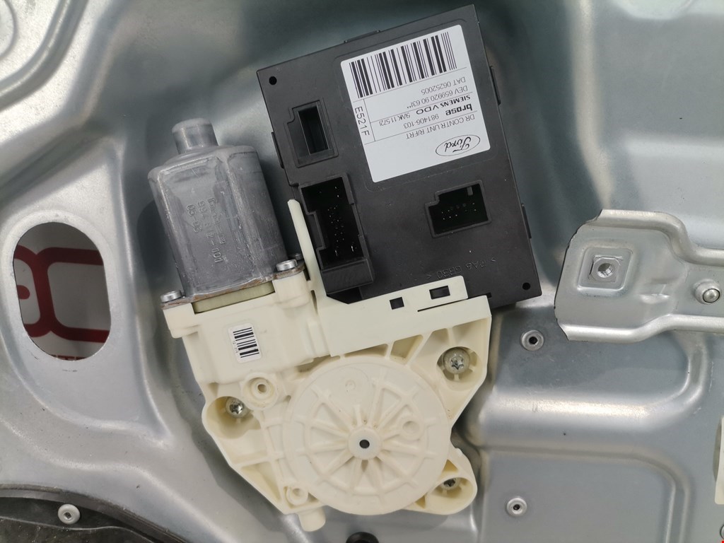 Стеклоподъемник передний правый FORD Focus II 2005-2011