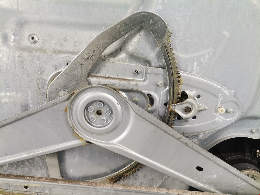 Стеклоподъемник передний правый FORD Focus II 2005-2011