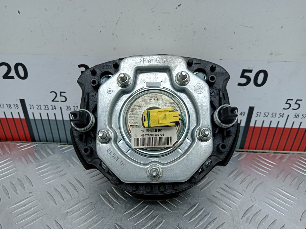 Подушка безопасности в рулевое колесо VOLKSWAGEN Polo IV 2001-2009