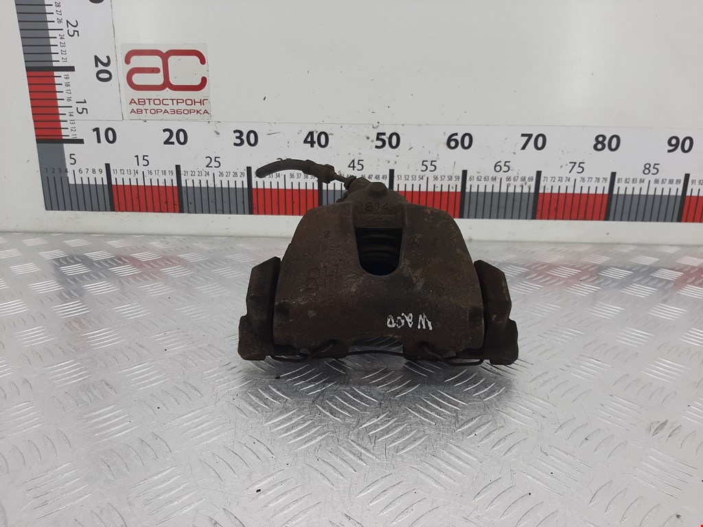 Суппорт передний правый FORD Focus III 2011-2019