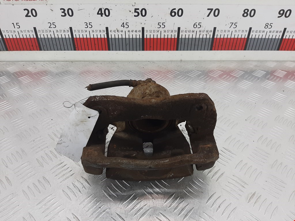 Суппорт передний левый TOYOTA RAV 4 XA30 2006-2012