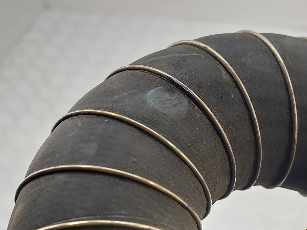 Патрубок интеркулера MERCEDES-BENZ C-Class C-klasse W204 2007-2015