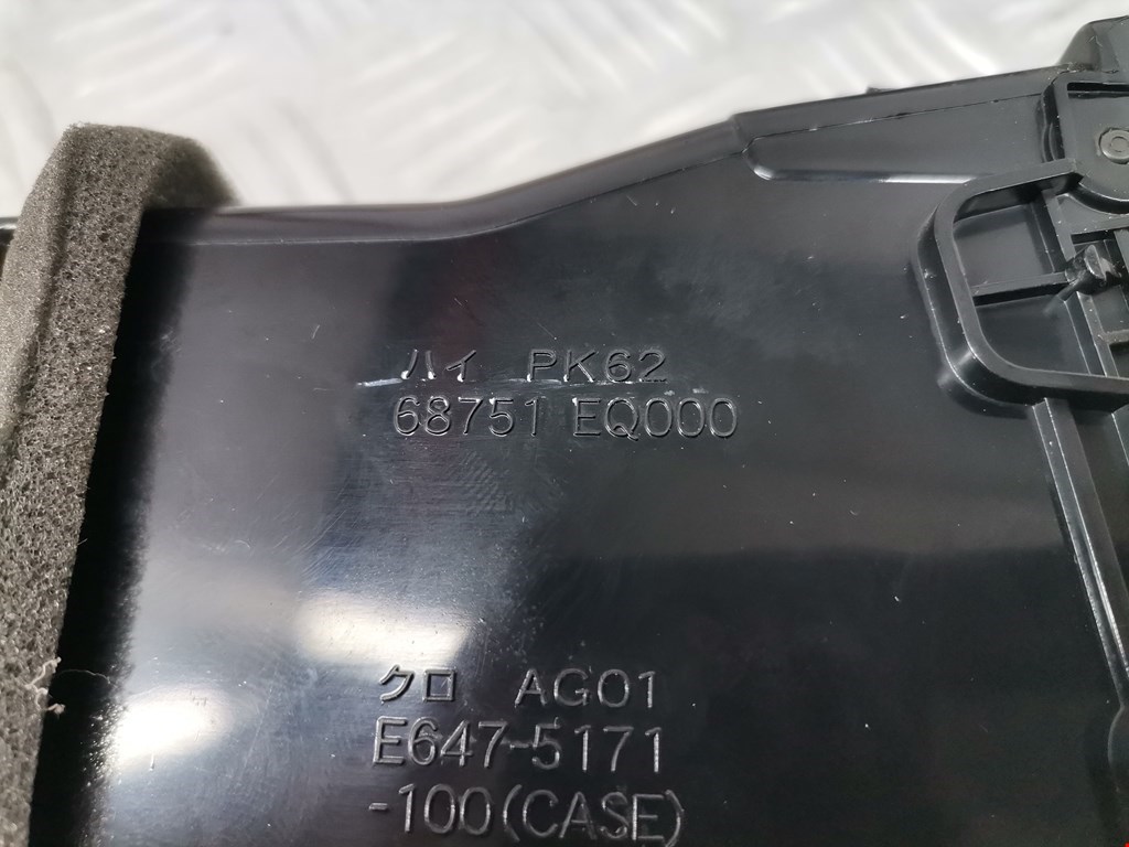 Дефлектор воздушный NISSAN X-Trail T30 2000-2007