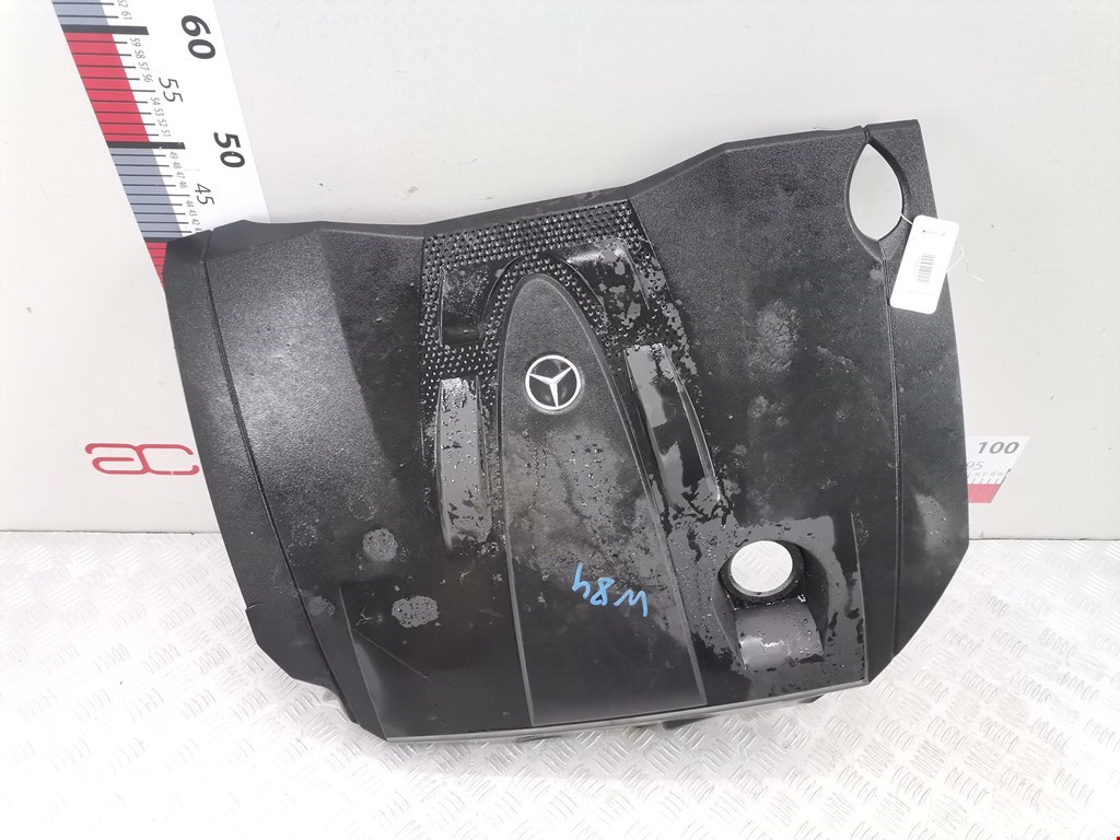 Накладка (крышка) декоративная двигателя Mercedes C-Class (W204) (2006-2015)