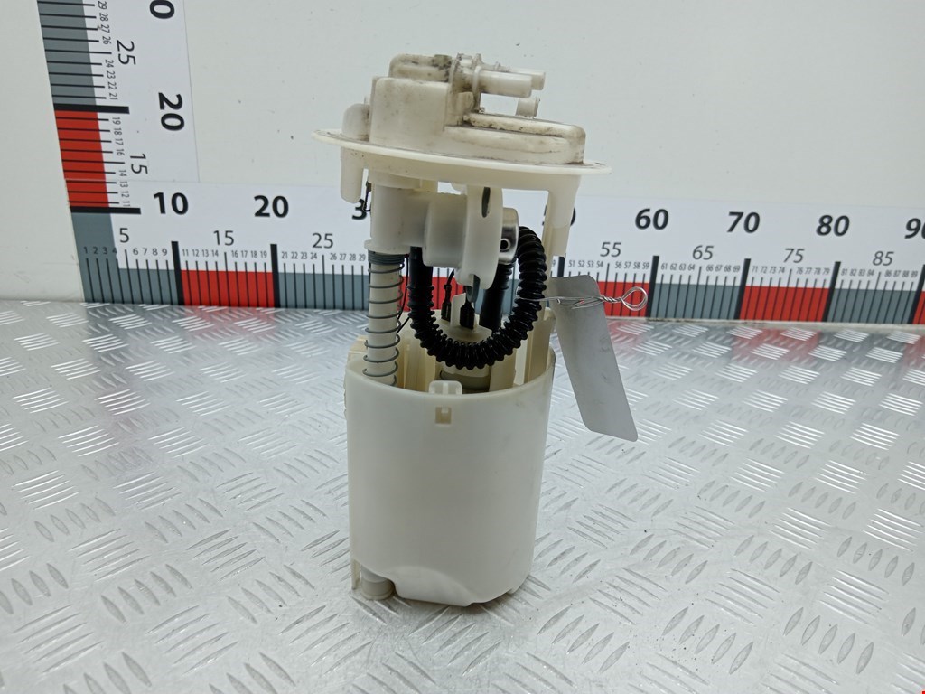 Насос топливный Peugeot 206 (1998-2006)