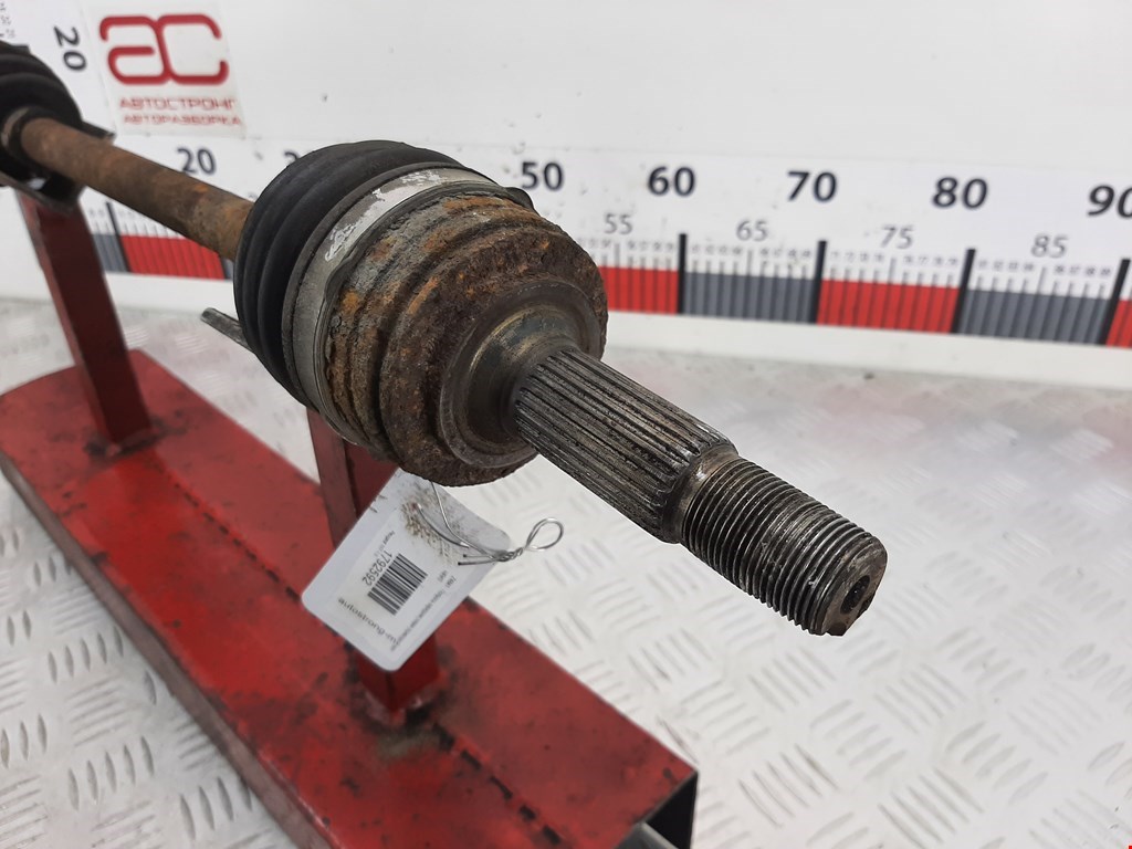 Полуось (привод, приводной вал) передняя левая PEUGEOT 107 2005-2014