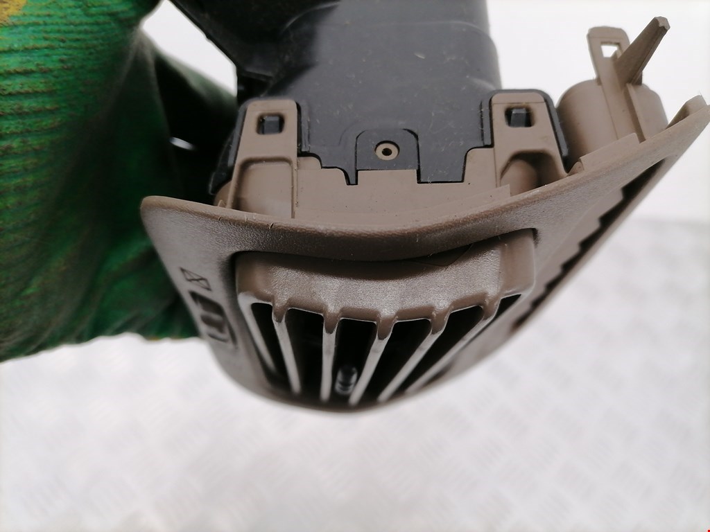 Дефлектор воздушный LEXUS LX 470 1998-2007