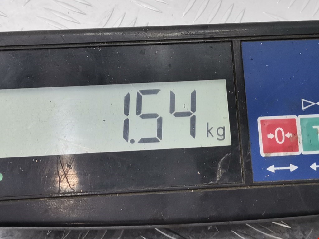 Уплотнитель двери VOLKSWAGEN Passat B5 1997-2005