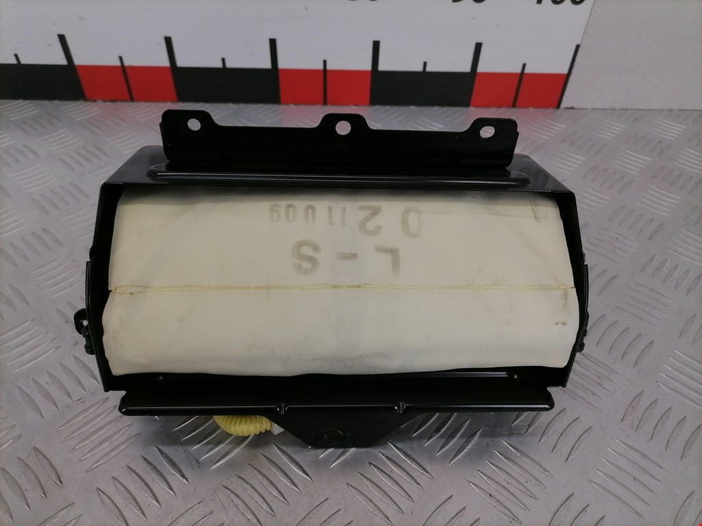 Подушка безопасности пассажирская (в торпедо) Lexus LX 2 (J100) (1998-2007)