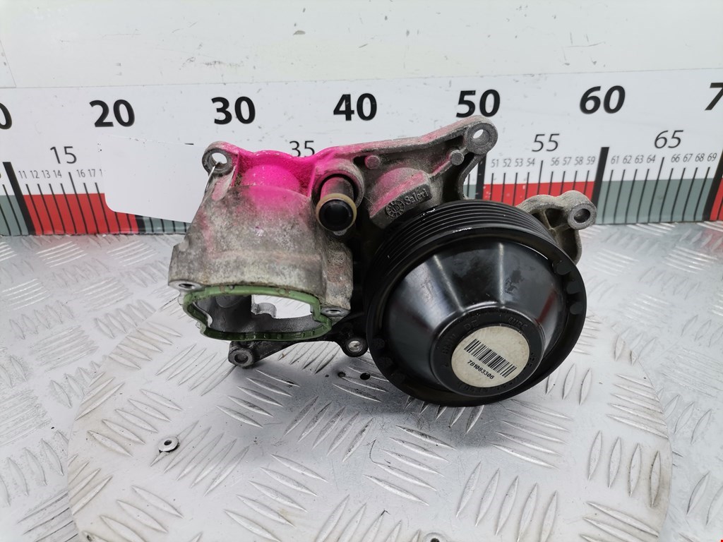 Насос водяной (помпа) BMW 5-Series (F07/F10/F11/F18) (2009-2017)