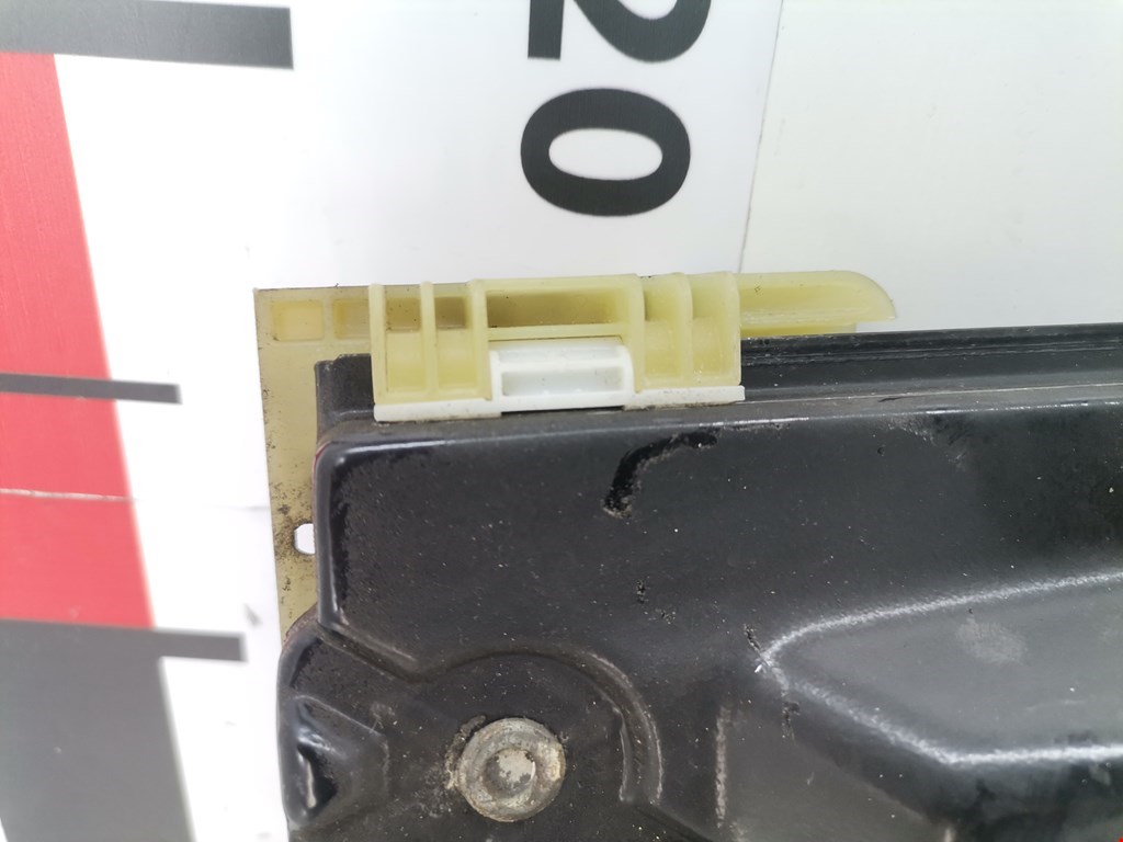 Стеклоподъемник передний правый OPEL Astra J 2009-2017