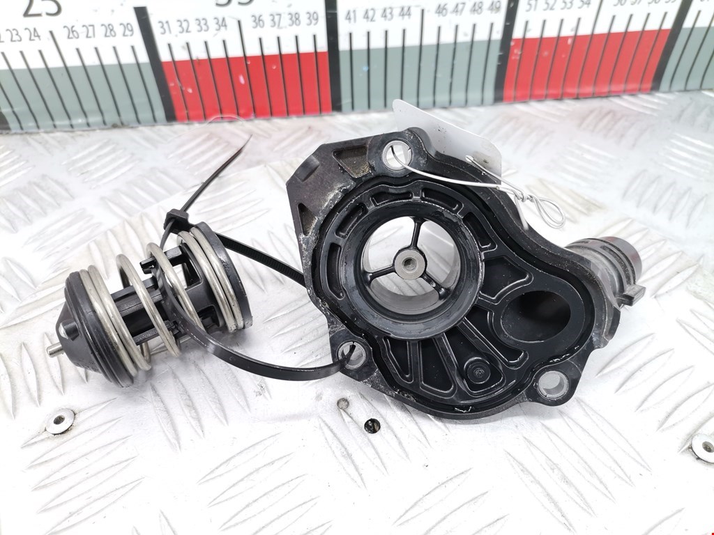 Корпус термостата BMW 5er 5 серия F10/F11/F07 2009-2017