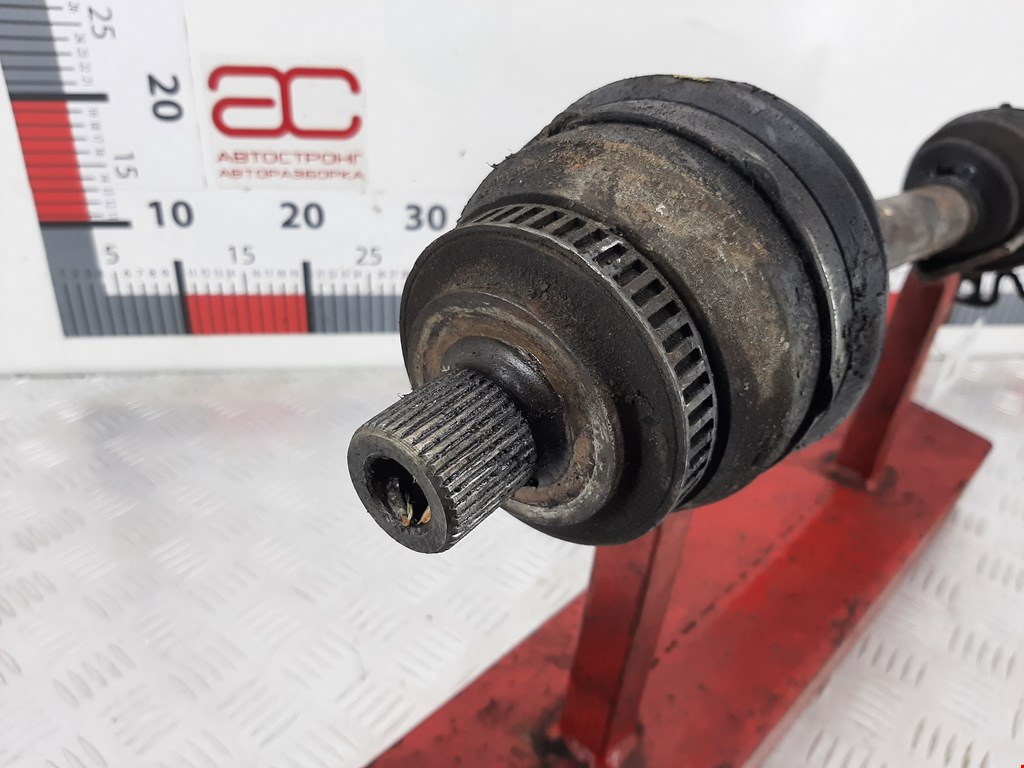 Полуось (привод, приводной вал) передняя правая VOLKSWAGEN Sharan 1995-2010