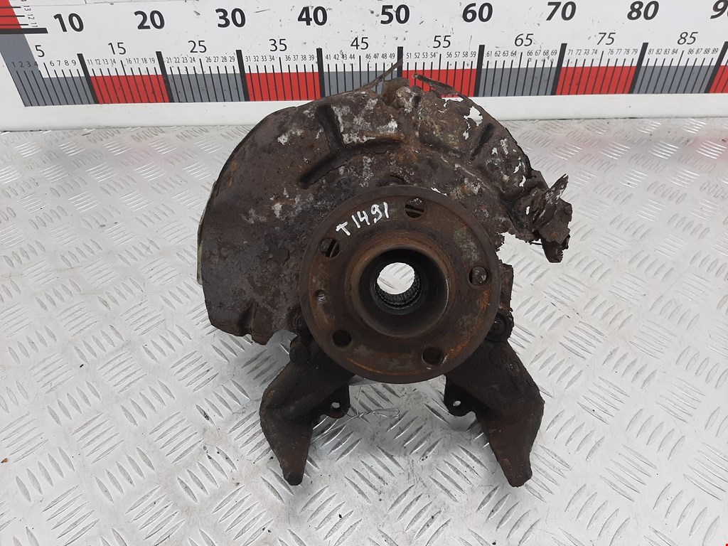 Ступица передняя левая VOLKSWAGEN Polo IV 2001-2009