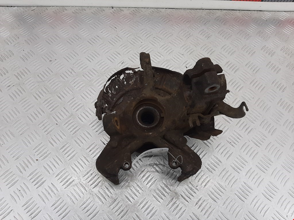 Ступица передняя левая VOLKSWAGEN Polo IV 2001-2009