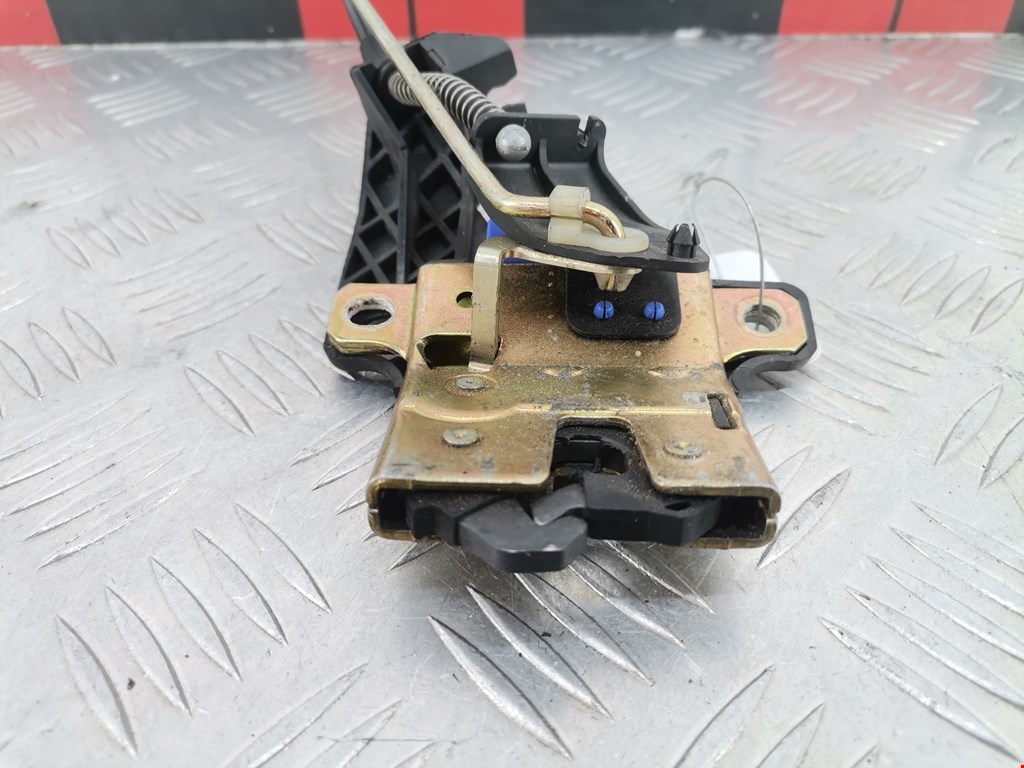 Замок багажника (крышки двери) AUDI A4 B6 2001-2005