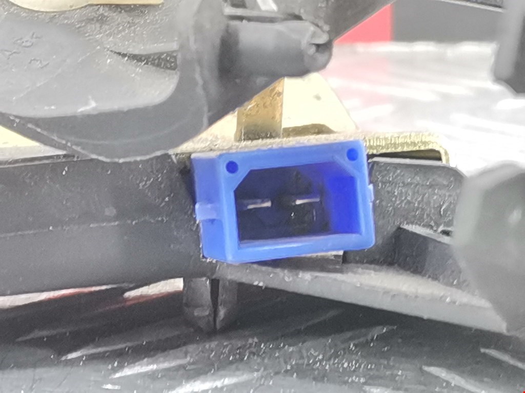 Замок багажника (крышки двери) AUDI A4 B6 2001-2005