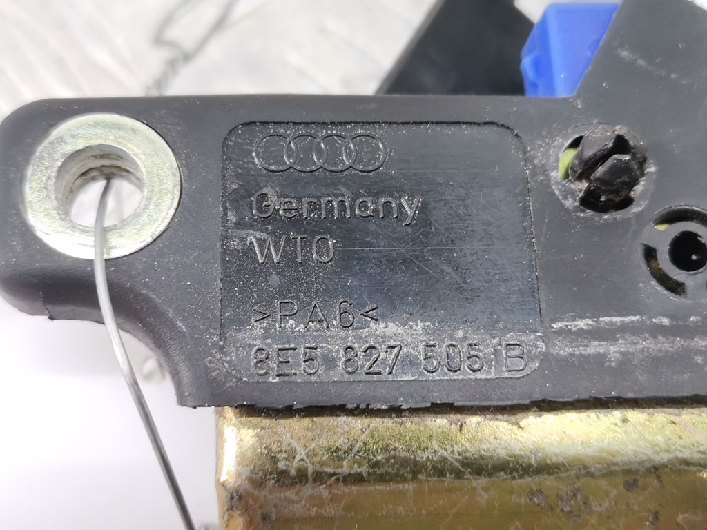 Замок багажника (крышки двери) AUDI A4 B6 2001-2005