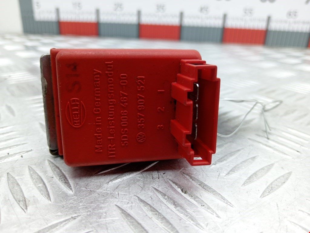 Резистор отопителя (сопротивление печки) AUDI A4 B5 1995-2001