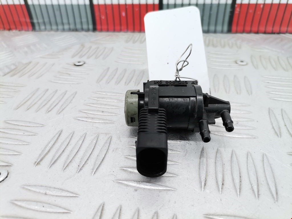 Клапан воздушного фильтра Mitsubishi Lancer 10 (2007-2017)