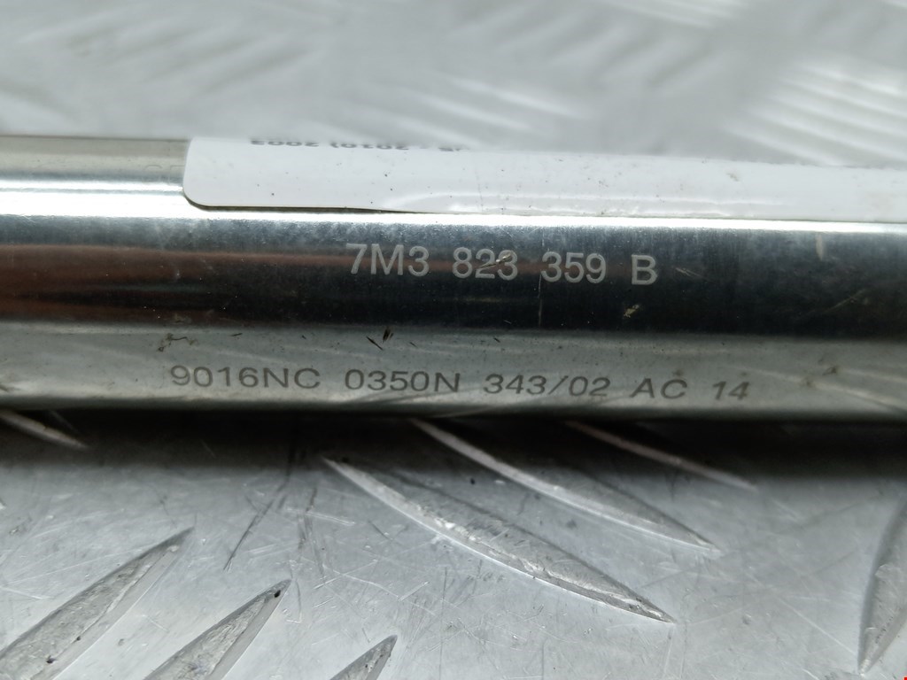 Амортизатор капота левый=правый VOLKSWAGEN Sharan 1995-2010