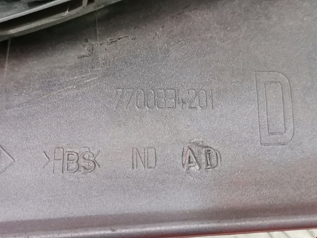 Решетка радиатора RENAULT Scenic I 1996-2003