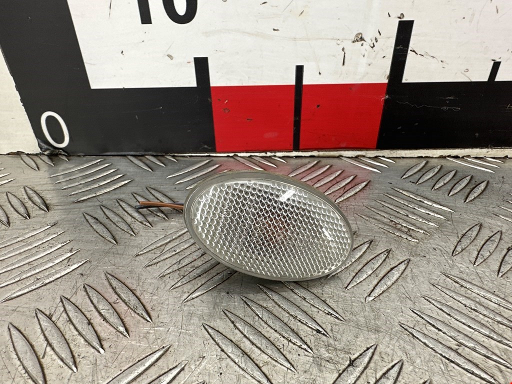 Повторитель указателя поворота правый Mercedes A-Class (W168) (1997-2004)