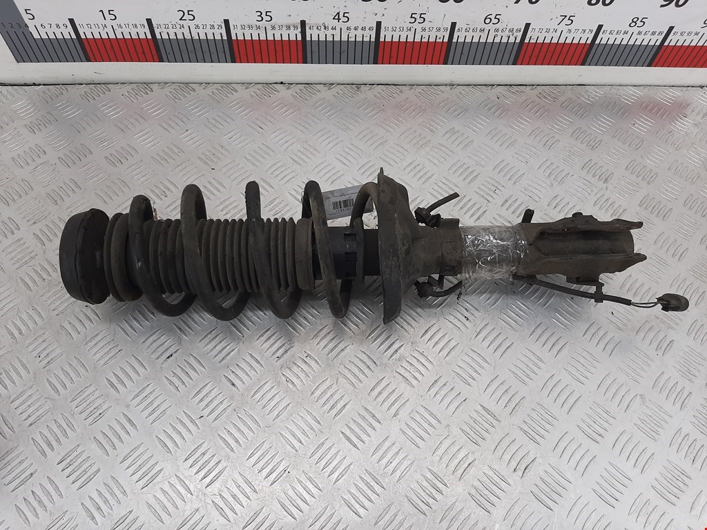 Амортизатор передний правый VOLKSWAGEN Golf III 1991-1997