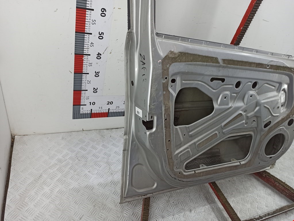 Дверь передняя левая OPEL Zafira B 2005-2012