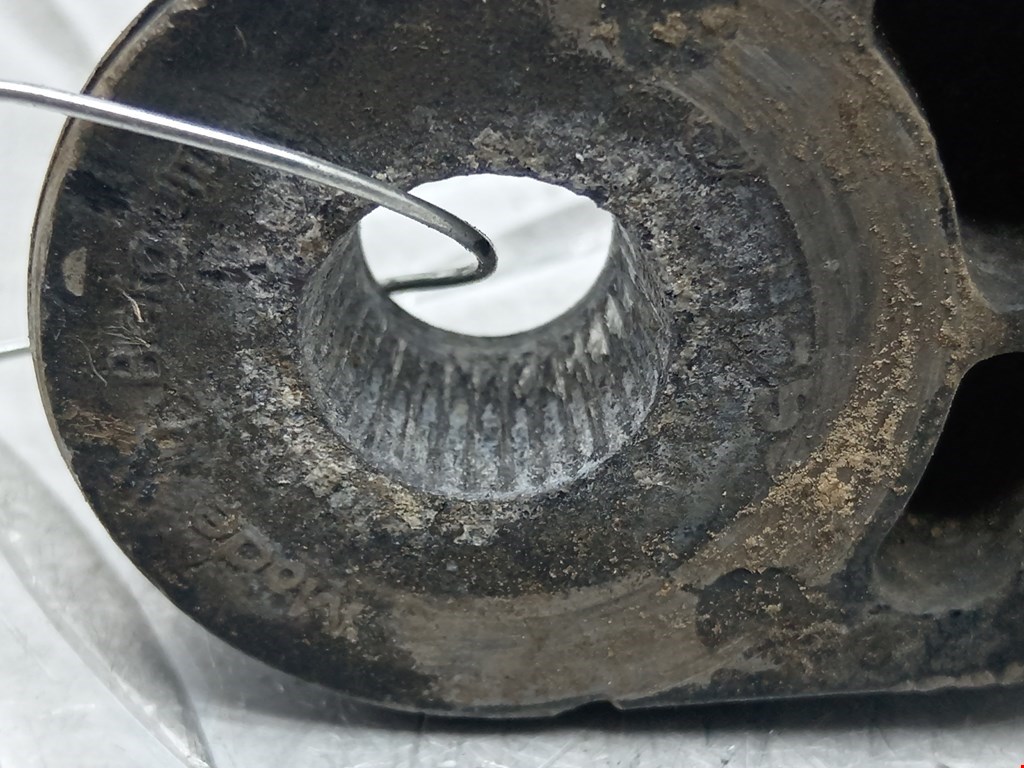 Поводок дворников передний левый/ правый VOLKSWAGEN Sharan 1995-2010