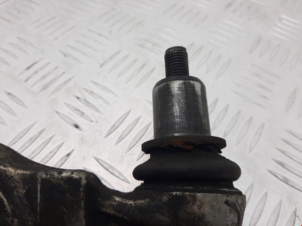 Рычаг передний правый VOLKSWAGEN Passat B5 1997-2005