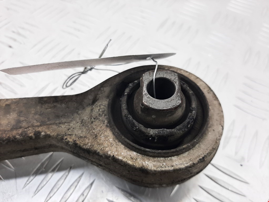 Рычаг передний правый VOLKSWAGEN Passat B5 1997-2005