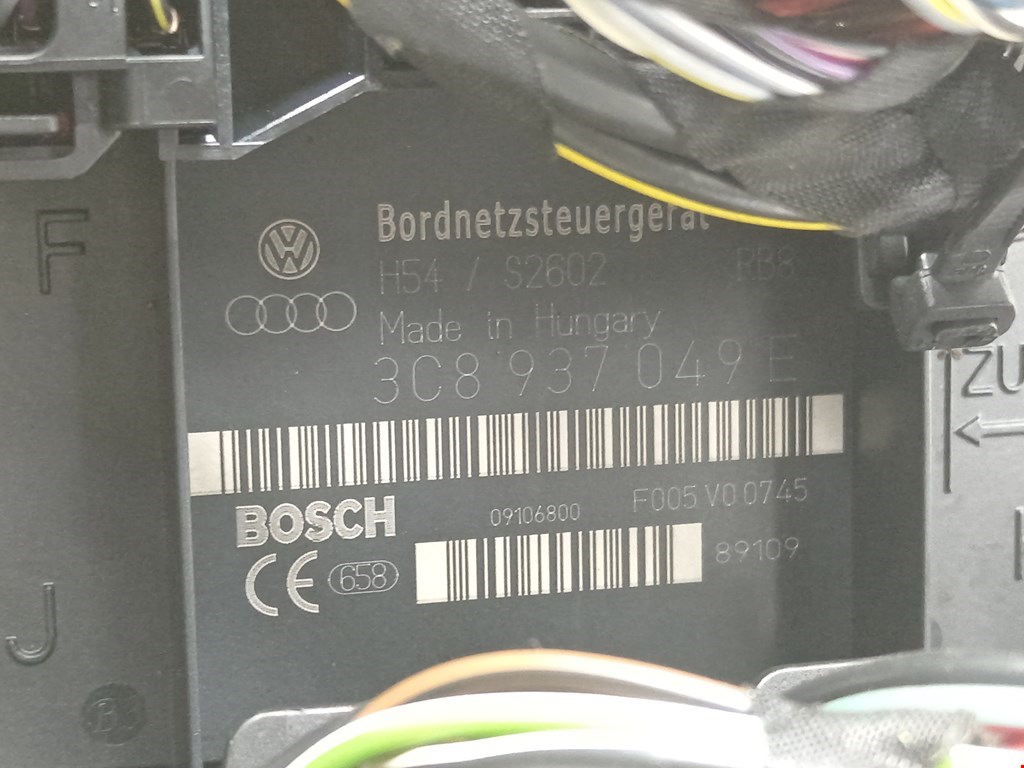 Блок реле VOLKSWAGEN Passat CC 2008-2017