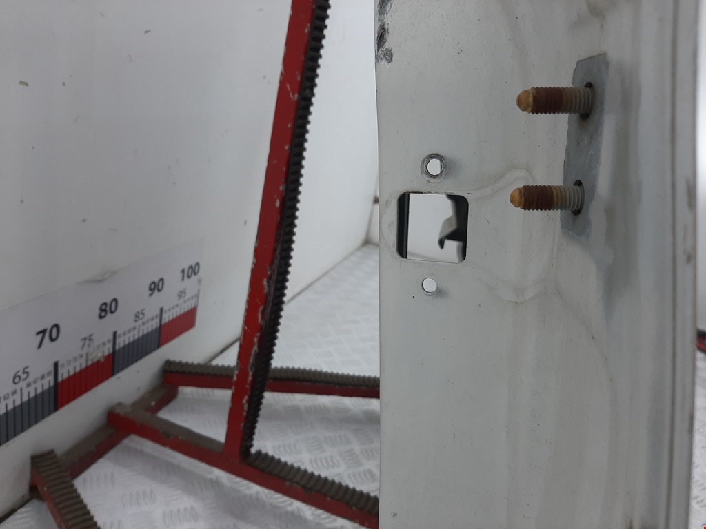 Дверь передняя левая BMW 1er F20\F21 2011-2019